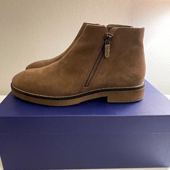 Womans Italeau Booties 7.5, and also 8.0, color Nut - Picture 5 of 5